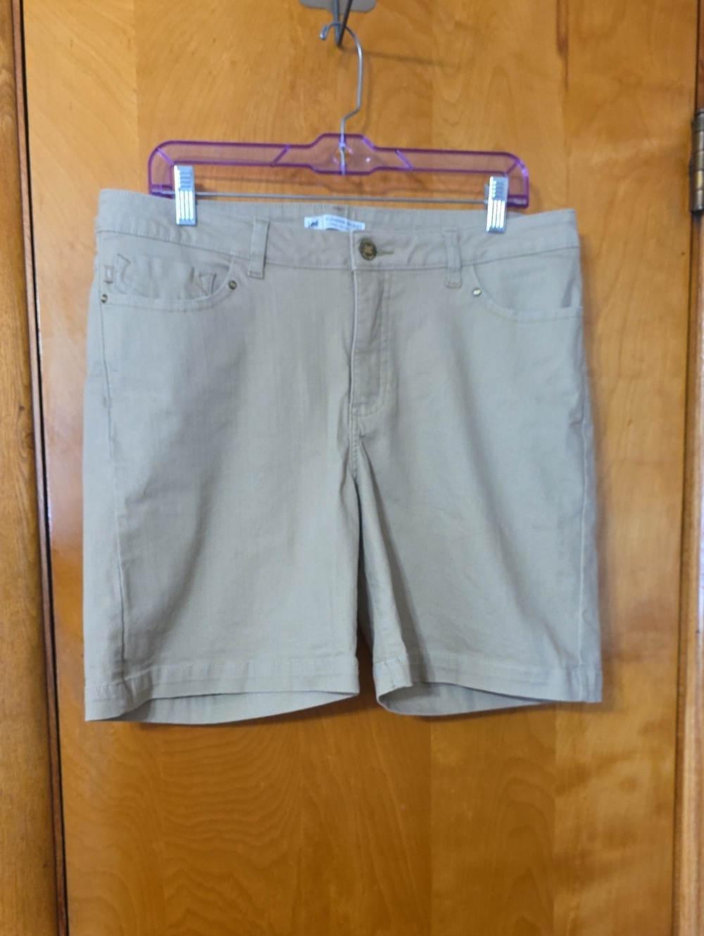 Lee Womens Beige Flat Front Shorts